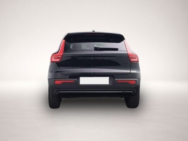 Bild 3 Volvo XC40 2.0 Black Edition Plus B4 Mild-Hybrid 197.
