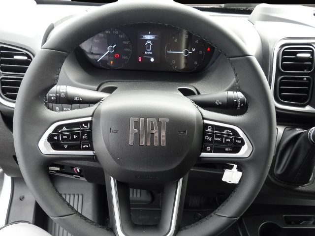 Fotografie 6 des Fiat Ducato 35 L2H2 140 Multijet Kombi Paket: Techno
