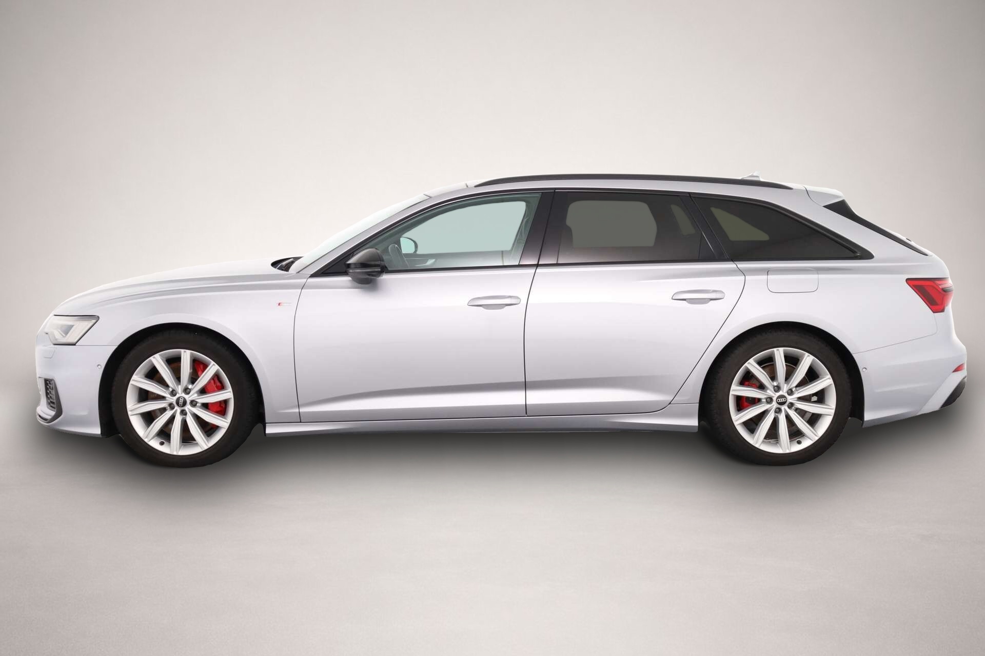 Fotografie 3 des Audi A6 Avant 55 TFSI e quattro Sport