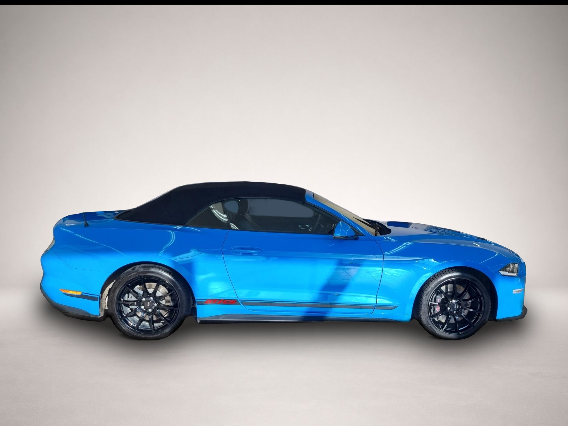 Fotografie 6 des Ford Mustang GT Cabrio Sportpaket Bluetooth Navi LED