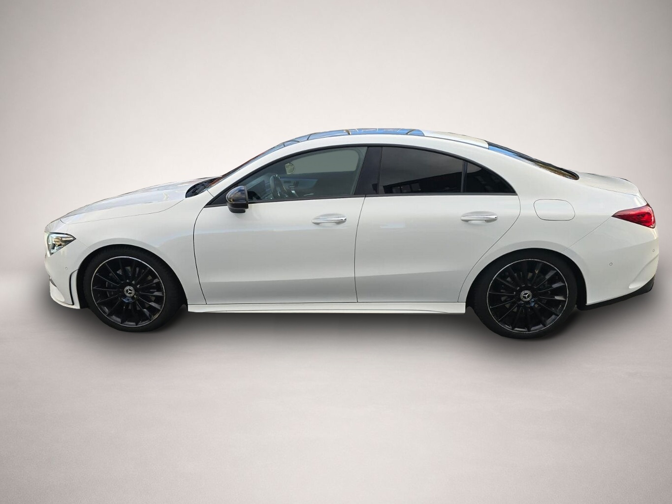 Bild 7 Mercedes-Benz CLA 200 DCT AMG Line Multibeam 19Z Pano KeyLess