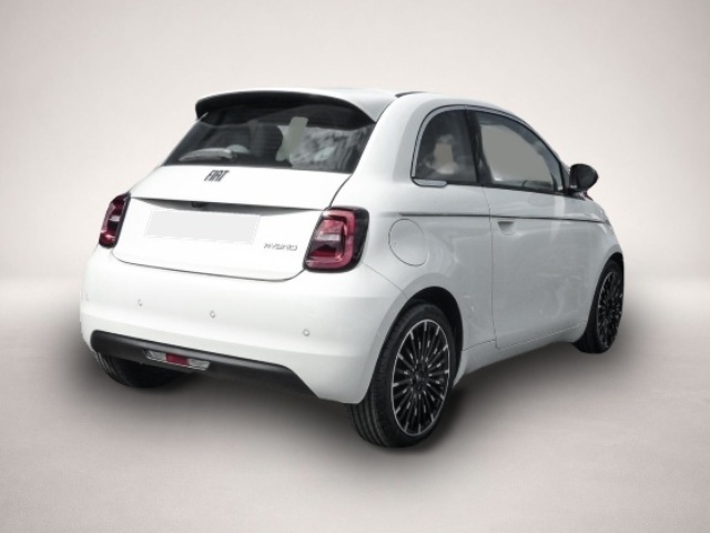 Bild 2 Fiat 500 Hybrid 48 kW La Prima Navi LED Apple CarPlay