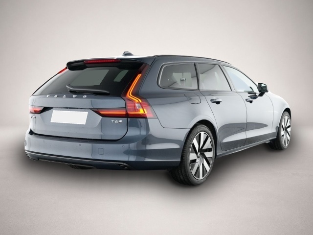 Bild 2 Volvo V90 Kombi Plus Dark Recharge Plug-In Hybrid AWD
