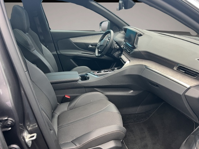Bild 4 Peugeot 3008 GT 1.2 PT NAVI+PDC+360+PANO+SITZHZG+ACC+