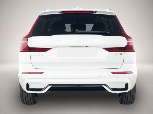 Bild 3 Volvo XC60 FACELIFT Plus Dark AWD HUD Digitales Cockpi