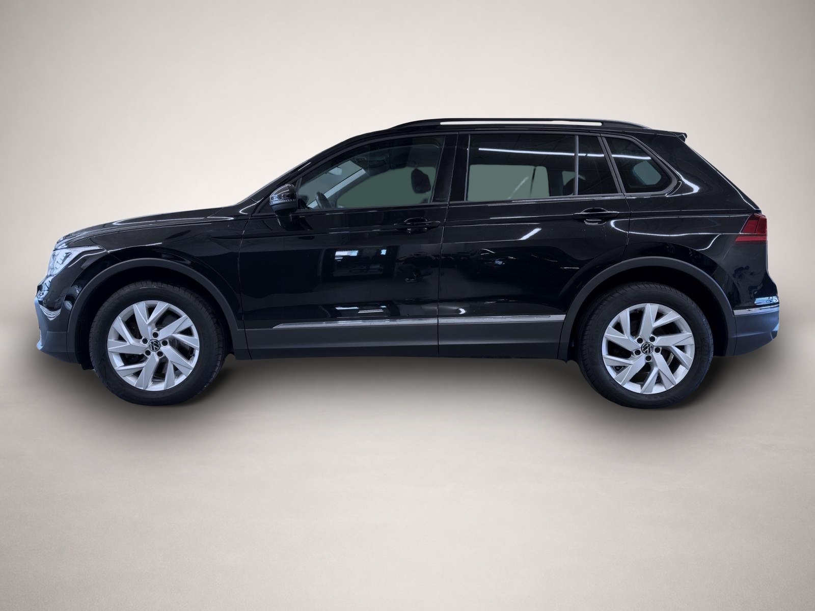 Bild 3 Volkswagen Tiguan 2.0 TDI DSG 4Mo. Life KAMERA ACC AHK LED