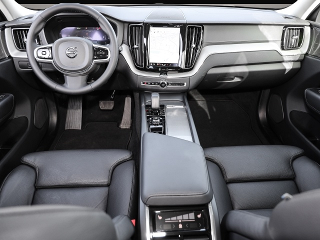 Bild 4 Volvo XC60 Ultimate Dark AWD B4 Diesel EU6d Allrad HUD