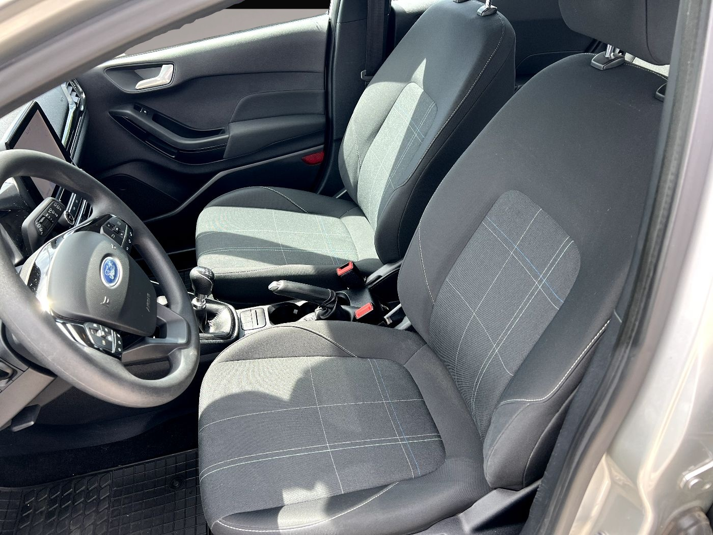 Bild 7 Ford Fiesta 1.5 TDCi Cool & Connect *LED Navi Alu DAB