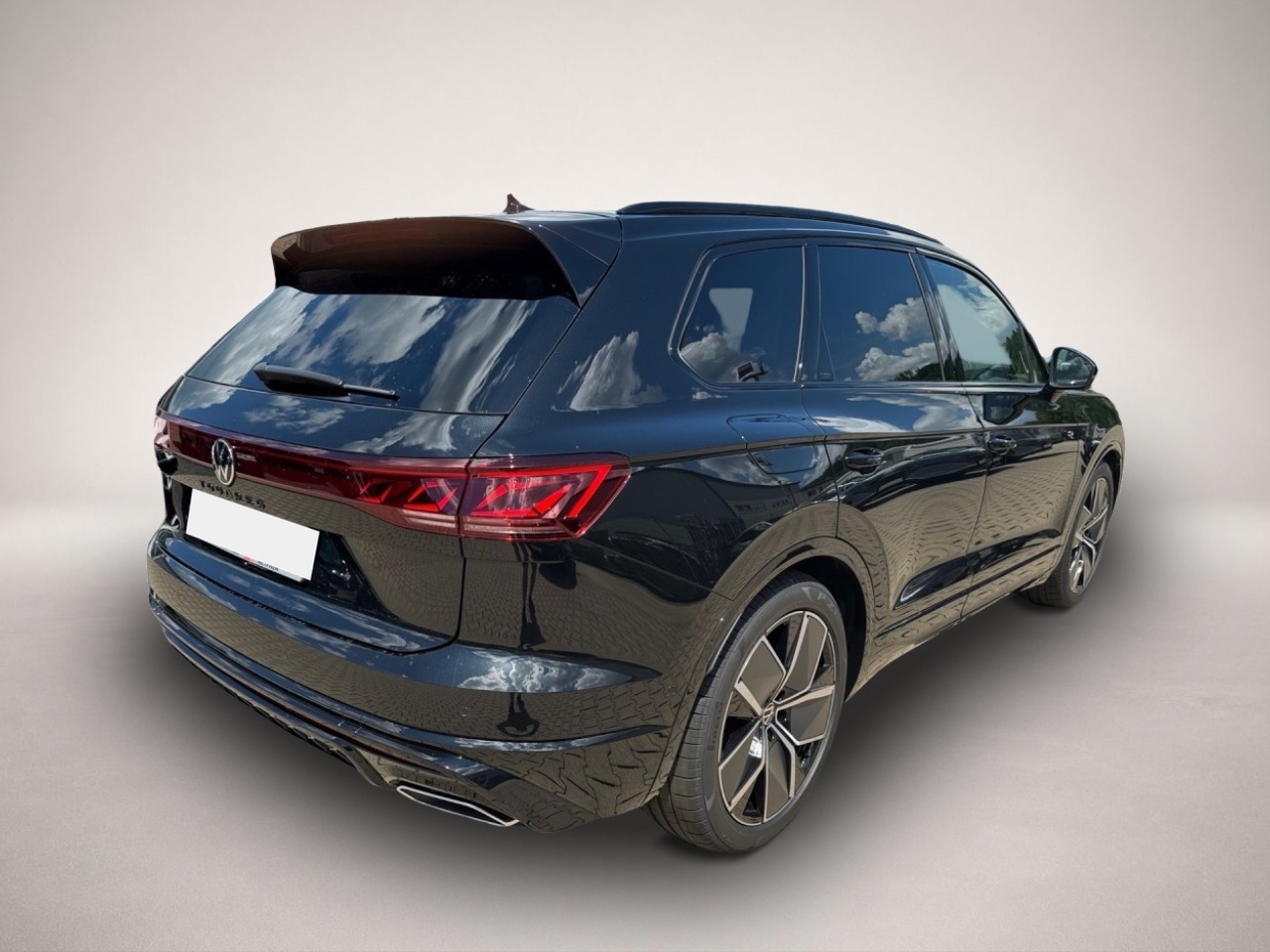Bild 4 Volkswagen Touareg R-Line Final Edition Luftfahrw. Standhzg