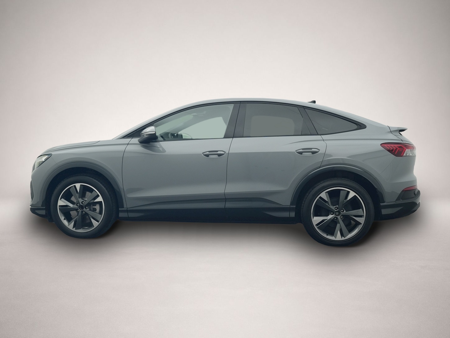 Audi Q4 e-tron Q4 e-tron Sportback 45 advanced 5.-J.-GAR AHK KA - Thumbnail 2