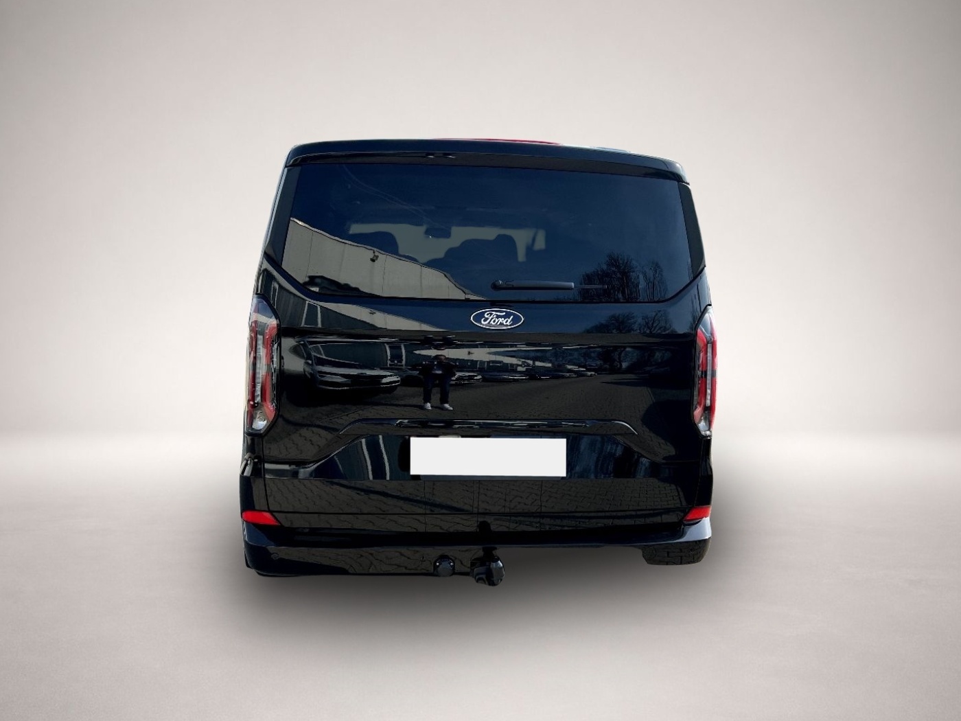 Bild 3 Ford Tourneo Custom L1 2.0 EcoBlue 320 Titanium X AHK