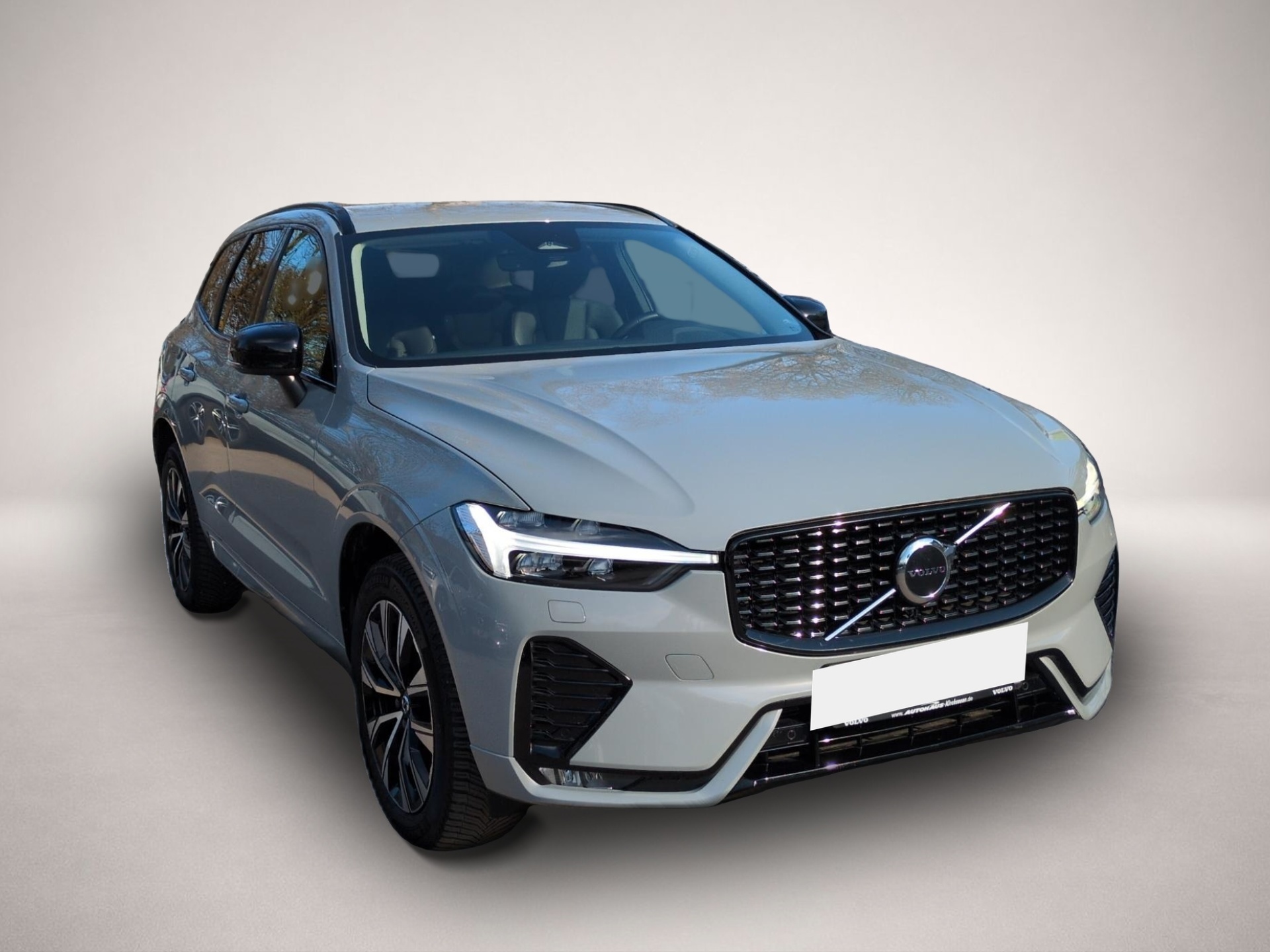 Bild 4 Volvo XC60 B4 (Diesel) Plus Dark 2WD Automatik Bluetoo