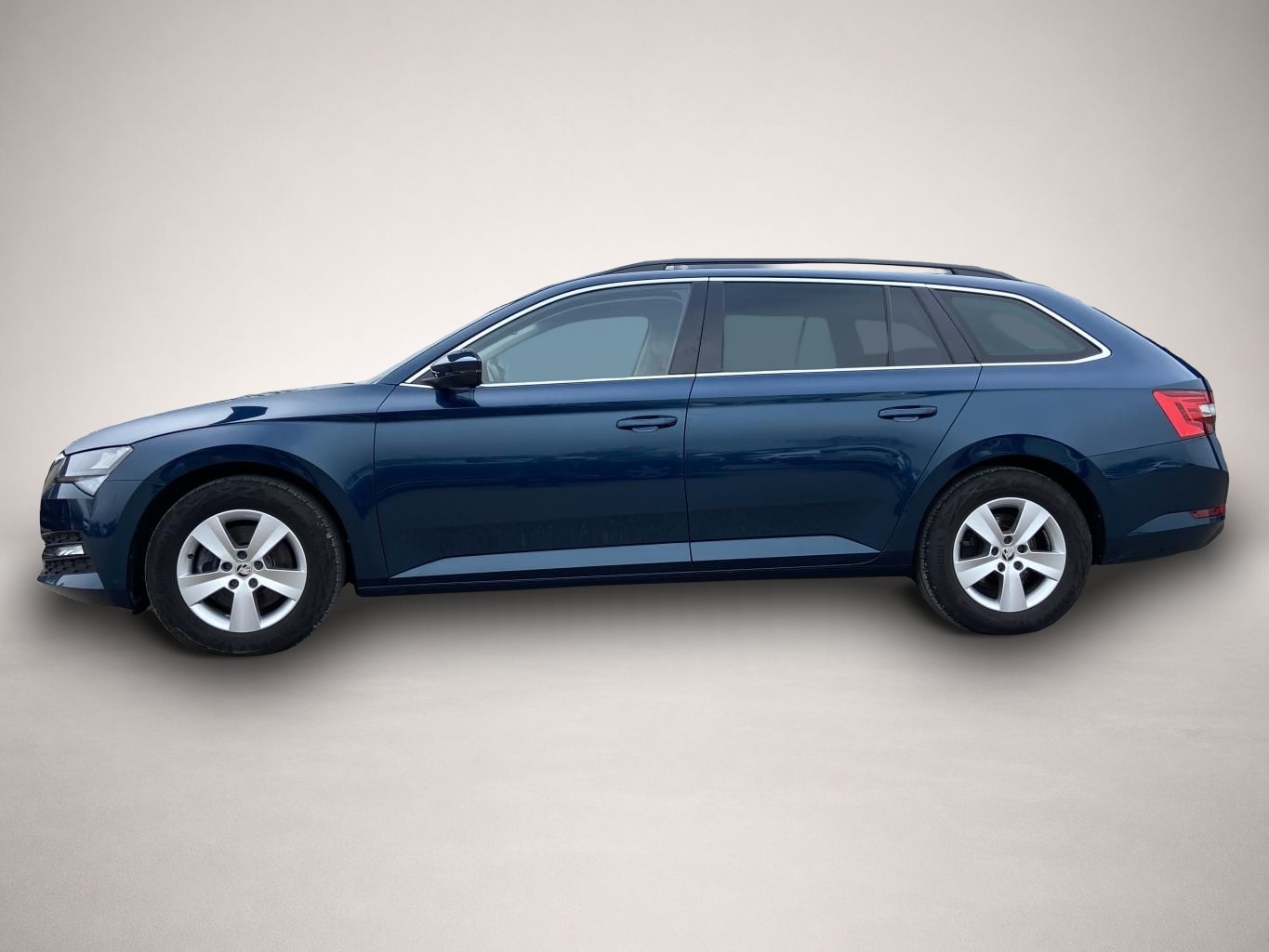 Fotografie 2 des Skoda Superb Combi 2.0 TDI Ambition PANORAMA+AHK+SMART