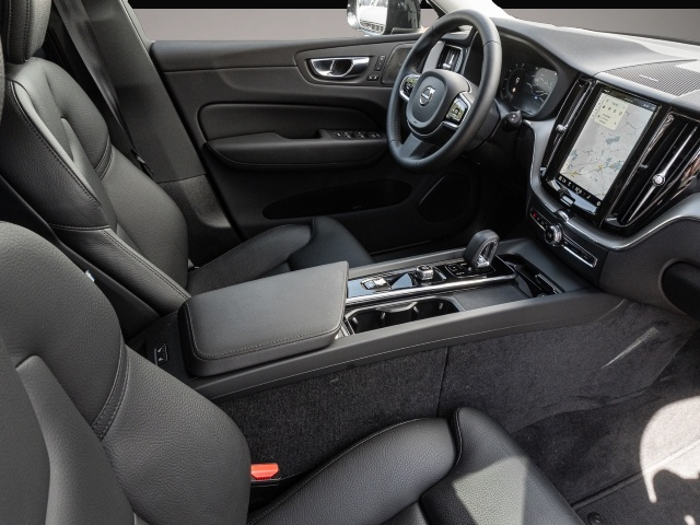 Bild 6 Volvo XC60 Plus Dark 2WD Digitales Cockpit Memory Sitz