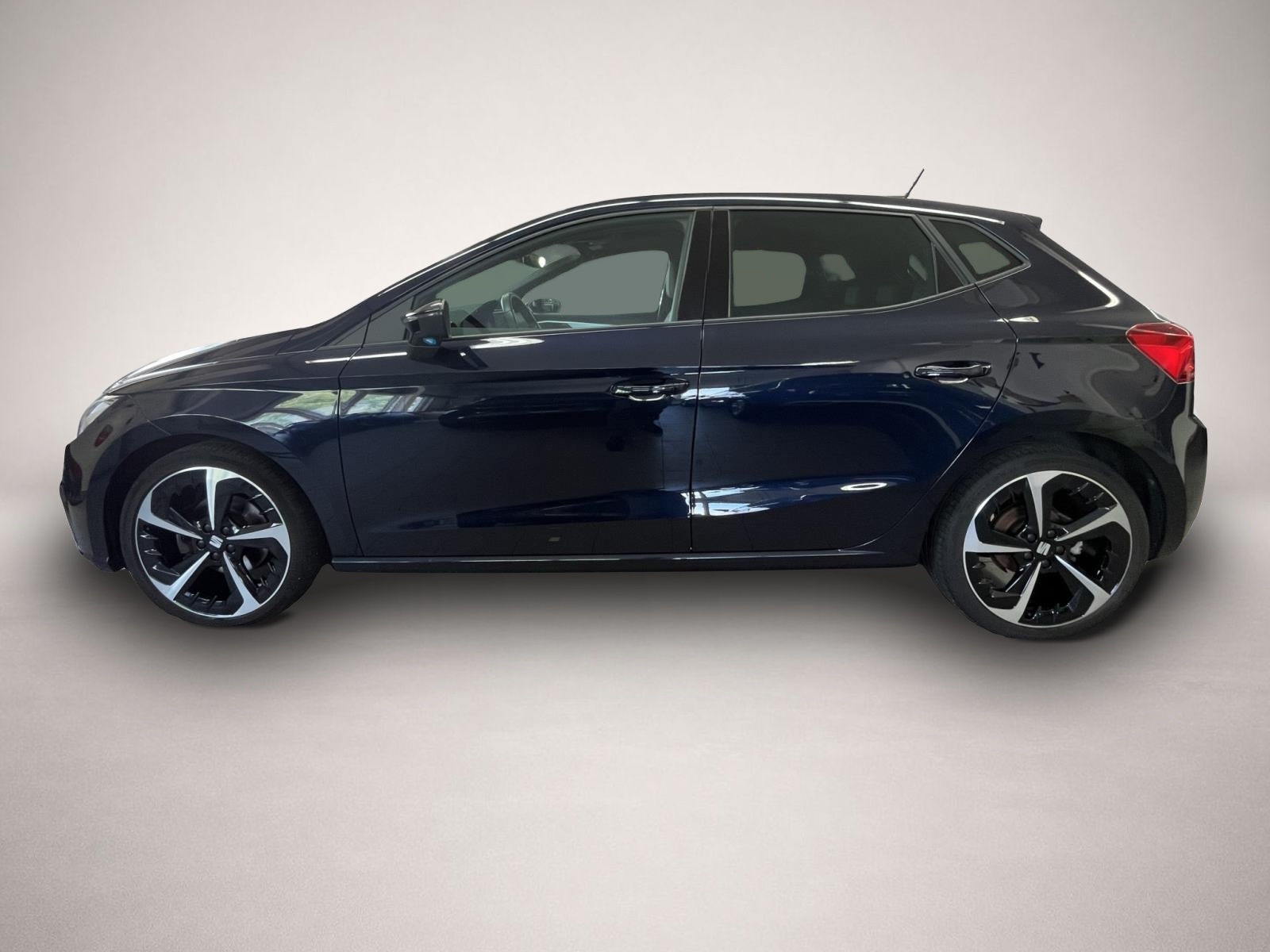 Bild 3 Seat Ibiza 1.0 TSI DSG AB148EUR FR PANO ALCANTARA NAV