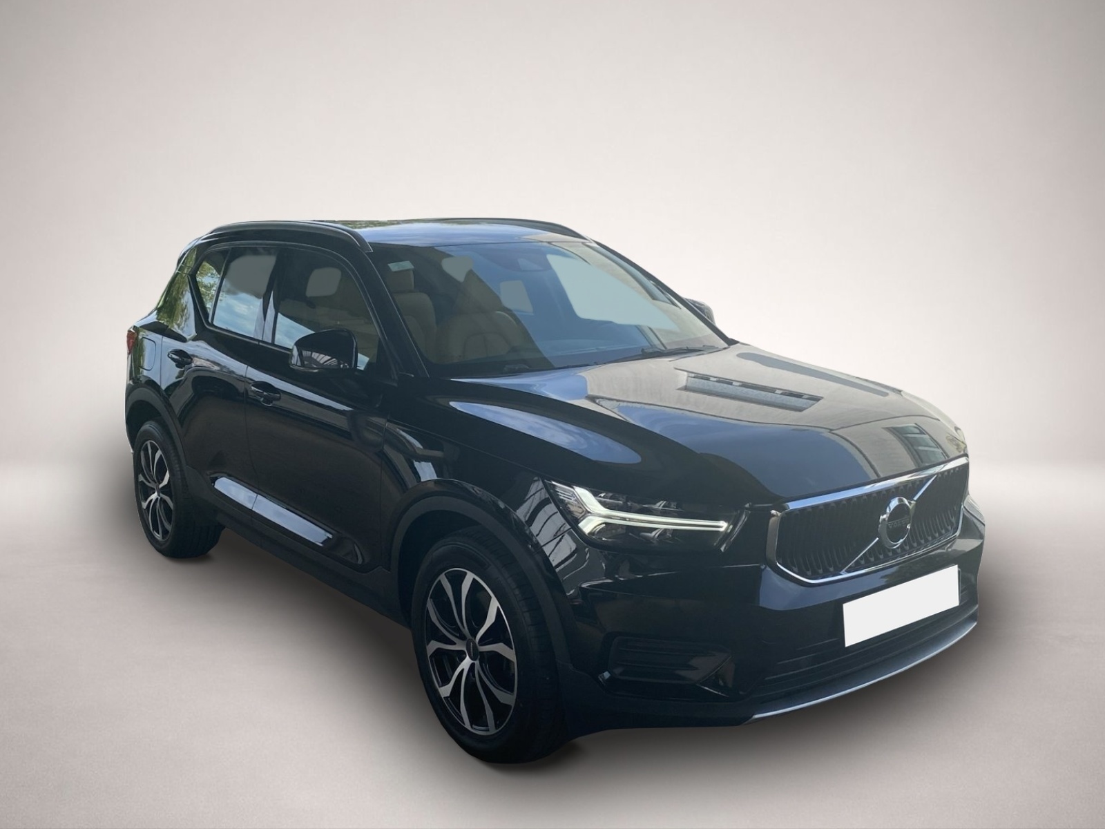 Bild 6 Volvo XC40 D4 Momentum Pro AWD LED+Navi+SHZ+WinP+RFK