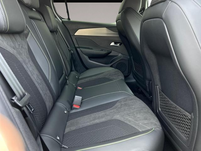 Bild 5 Peugeot 308 Hybrid 145 GT 308 Hybrid 145 GT e-DCS6 *Pano*36.