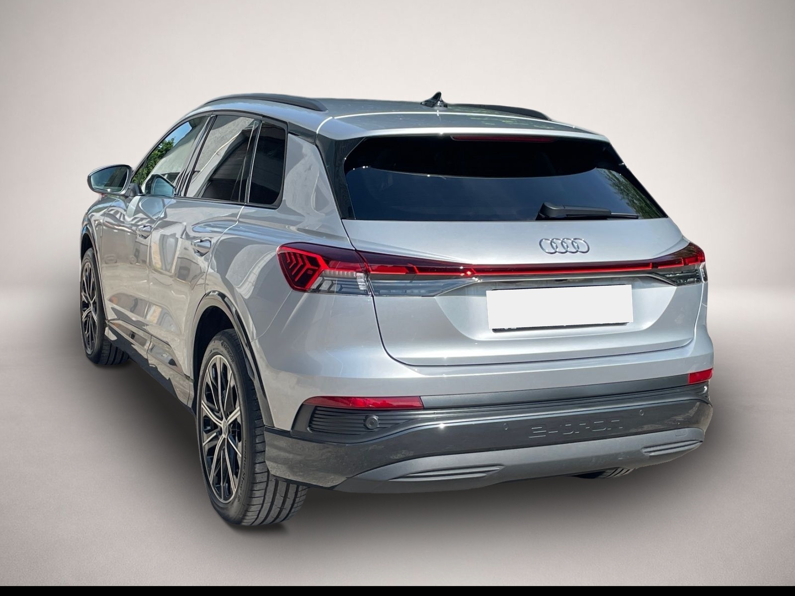 Fotografie 3 des Audi Q4 e-tron 40 advanced*schwarzpaket*AHK*