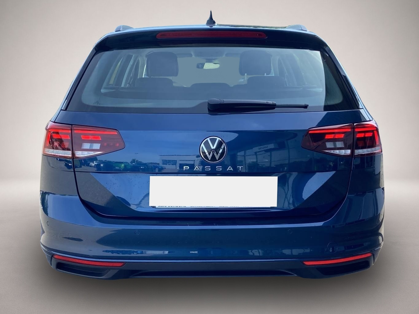 Bild 4 Volkswagen Passat Variant 2.0 TDI DSG Business AHK+APP-CONN