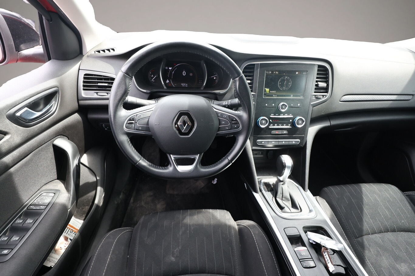 Bild 6 Renault Megane IV Grandtour 1.3 TCe 140 EDC LimDeluxe