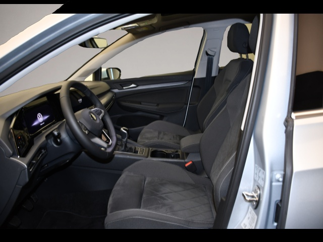 Bild 3 Volkswagen Golf 8 VIII 1.5 TSI Style Rückkam/Pano/Multilenk