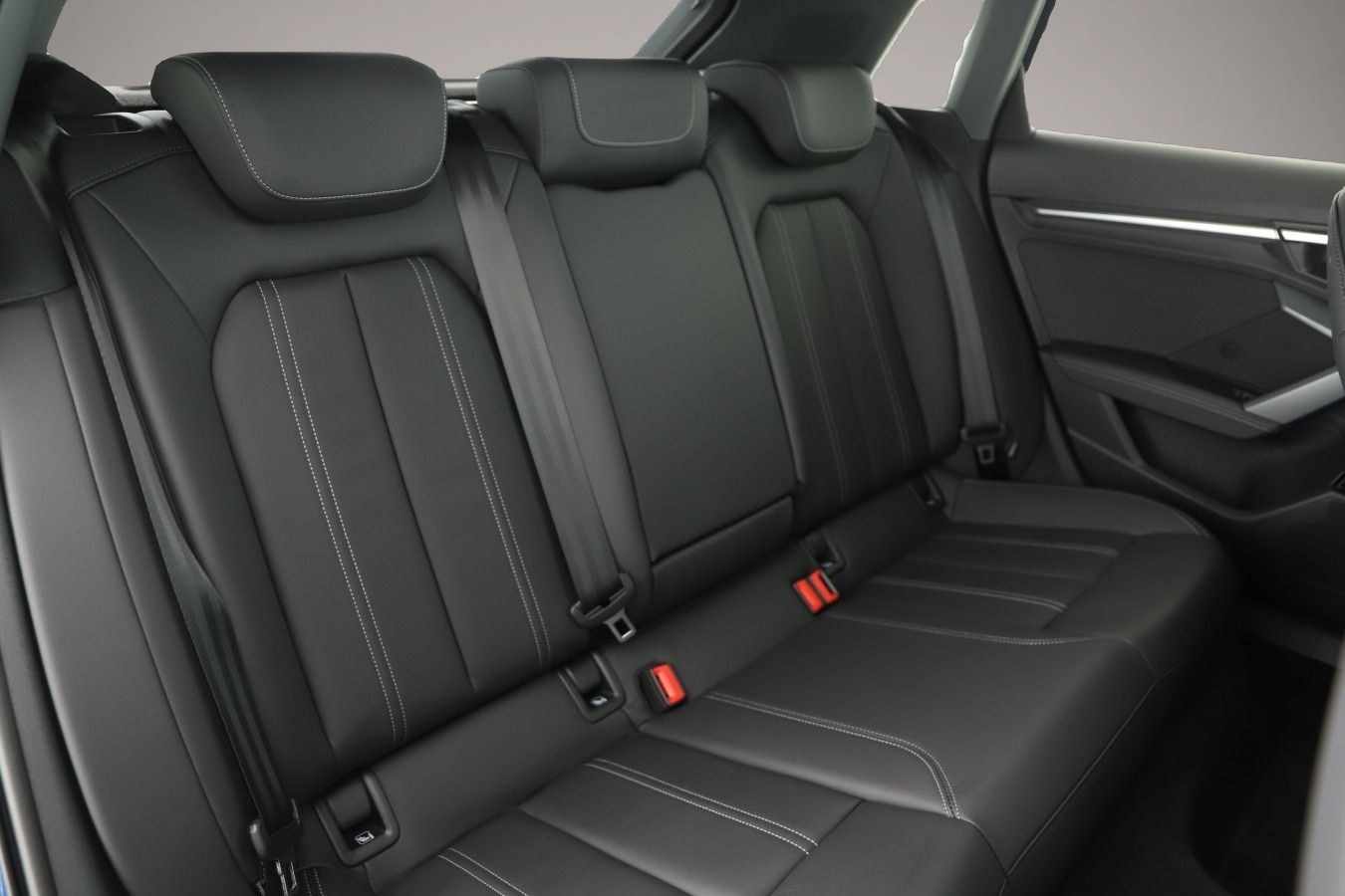 Fotografie 5 des Audi A3 Sportback 30 TFSI S tronic S line ACC/HuD/Kam