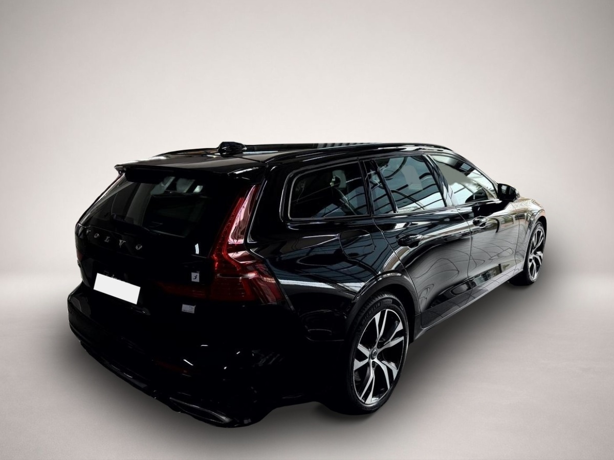 Bild 5 Volvo V60 T6 Plug-in AWD R-Design LED CarPlay