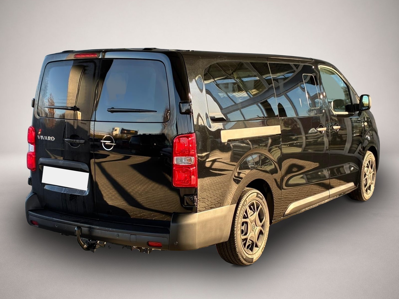 Bild 3 Opel Vivaro Kombi XL 2.0 Diesel Automatik 177 PS / 9