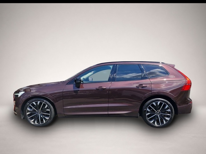 Fotografie 4 des Volvo XC60 B5 B AWD Ultra Dark Luft-FW*Sound by B&W