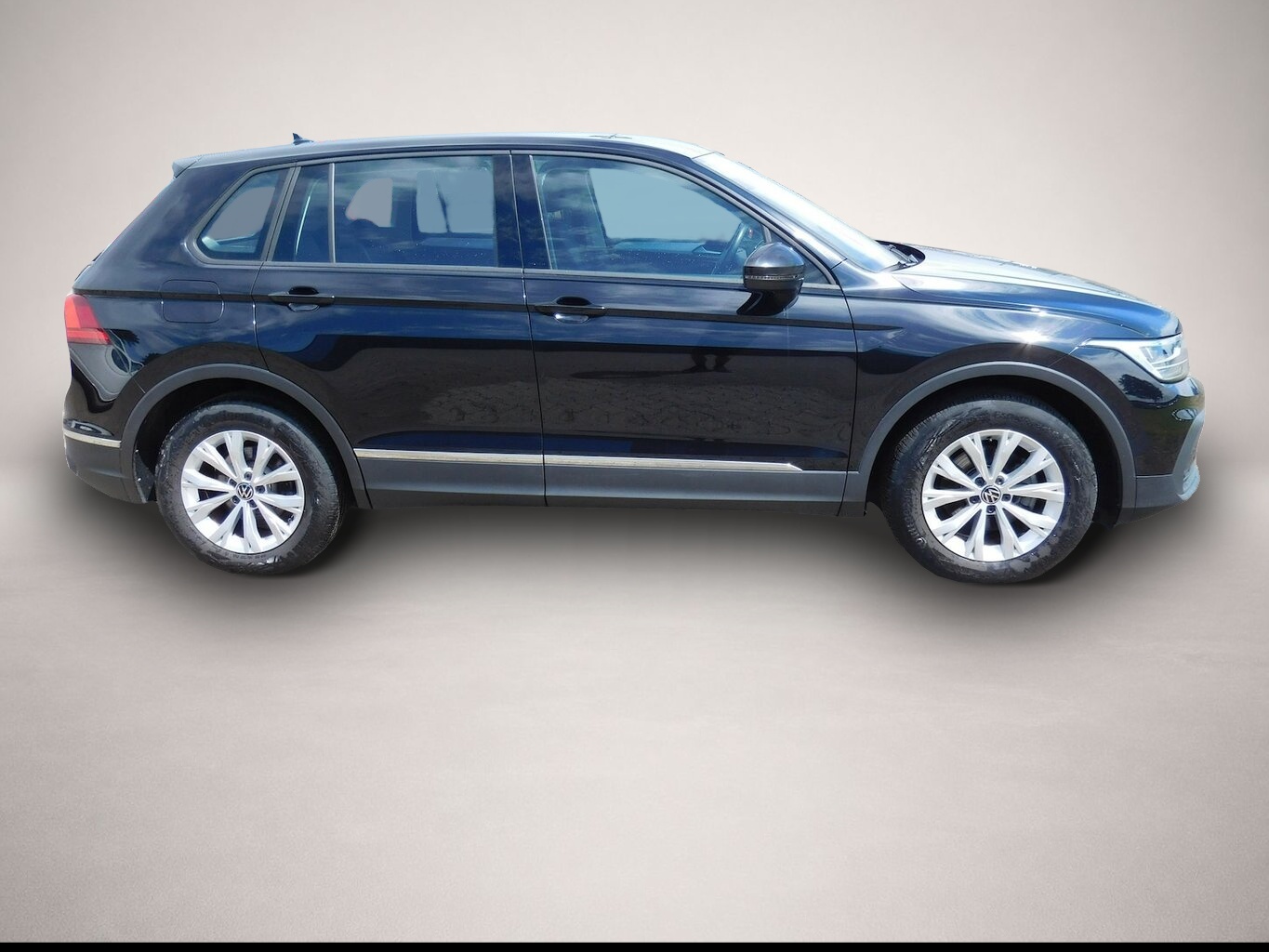 Bild 2 Volkswagen Tiguan 1.5 Basis Klima TSI Navi...