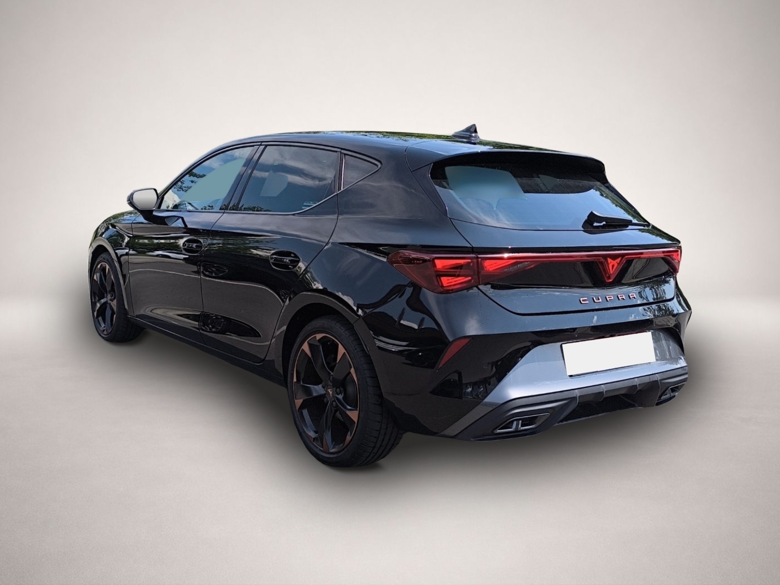 Fotografie 4 des Cupra Leon 1.5 eTSI 5-J-G NAVI ACC KESSY 18LM RFK PDC