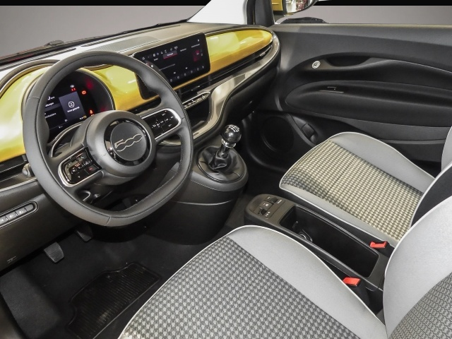 Bild 3 Fiat 500 Hybrid Torino LED Apple CarPlay Android Auto