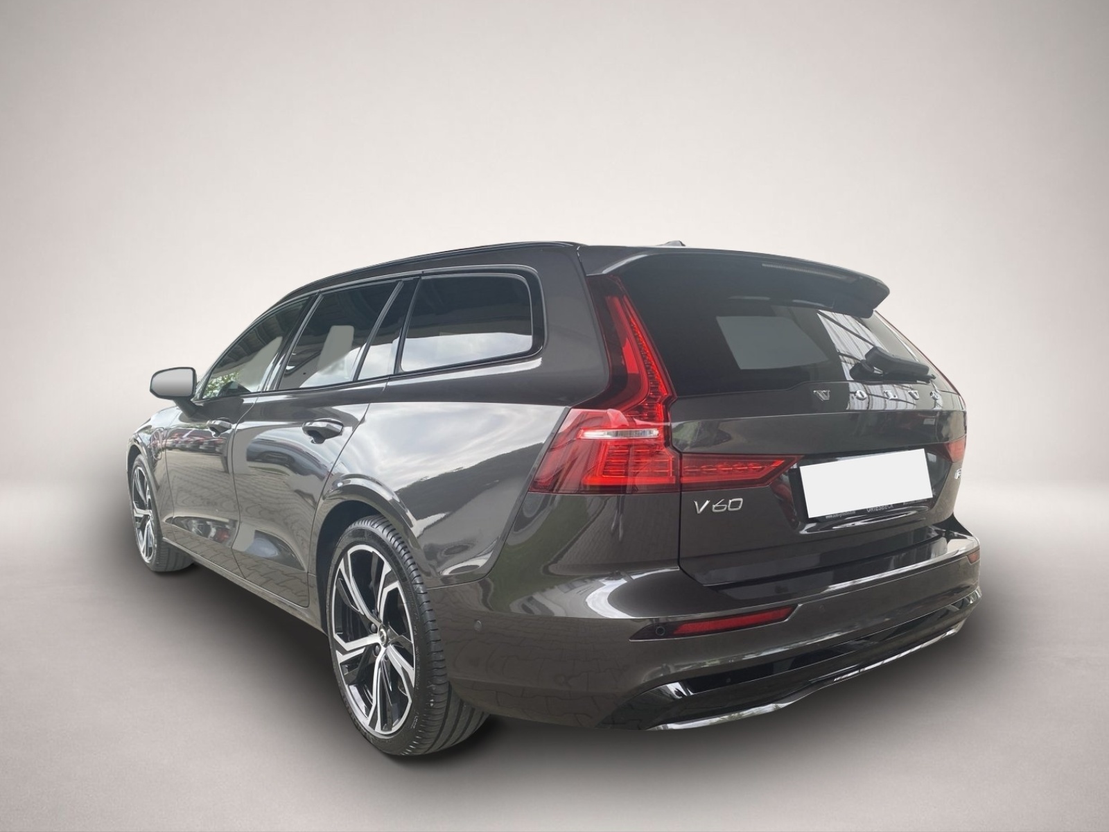 Fotografie 3 des Volvo V60 T8 Plus Dark Recharge AWD*AHK*WiPa*MMY*4xShz