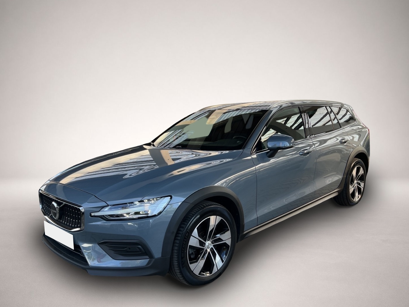 Fotografie Volvo V60 Cross Country Plus AHK ACC