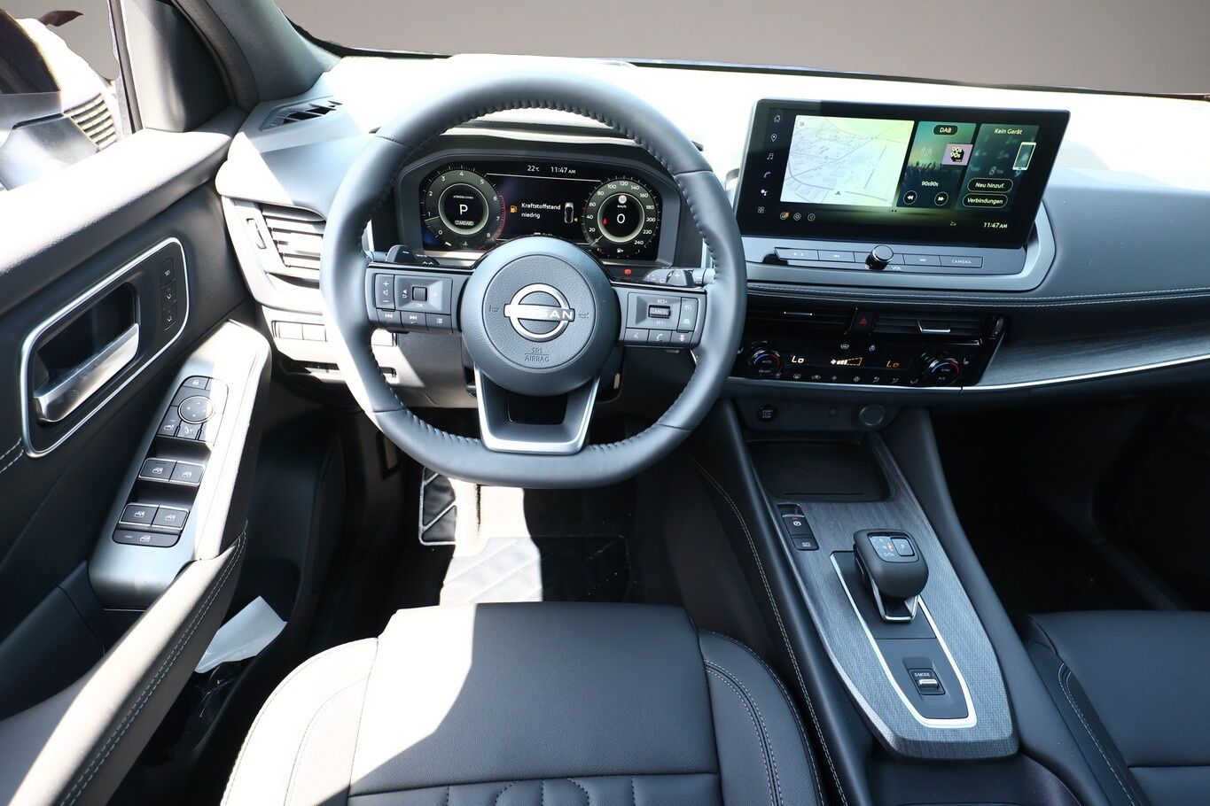 Bild 6 Nissan Qashqai Tekna Pano HUD el.Heckk 360° ACC SHZ Nav