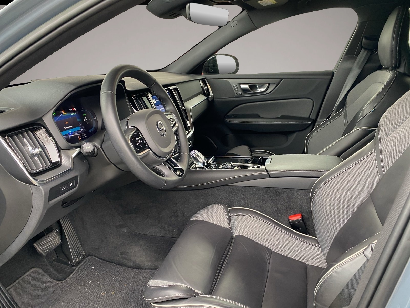 Bild 6 Volvo V60 T8 Plus Dark Twin Engine AWD*AHK*WiPa*