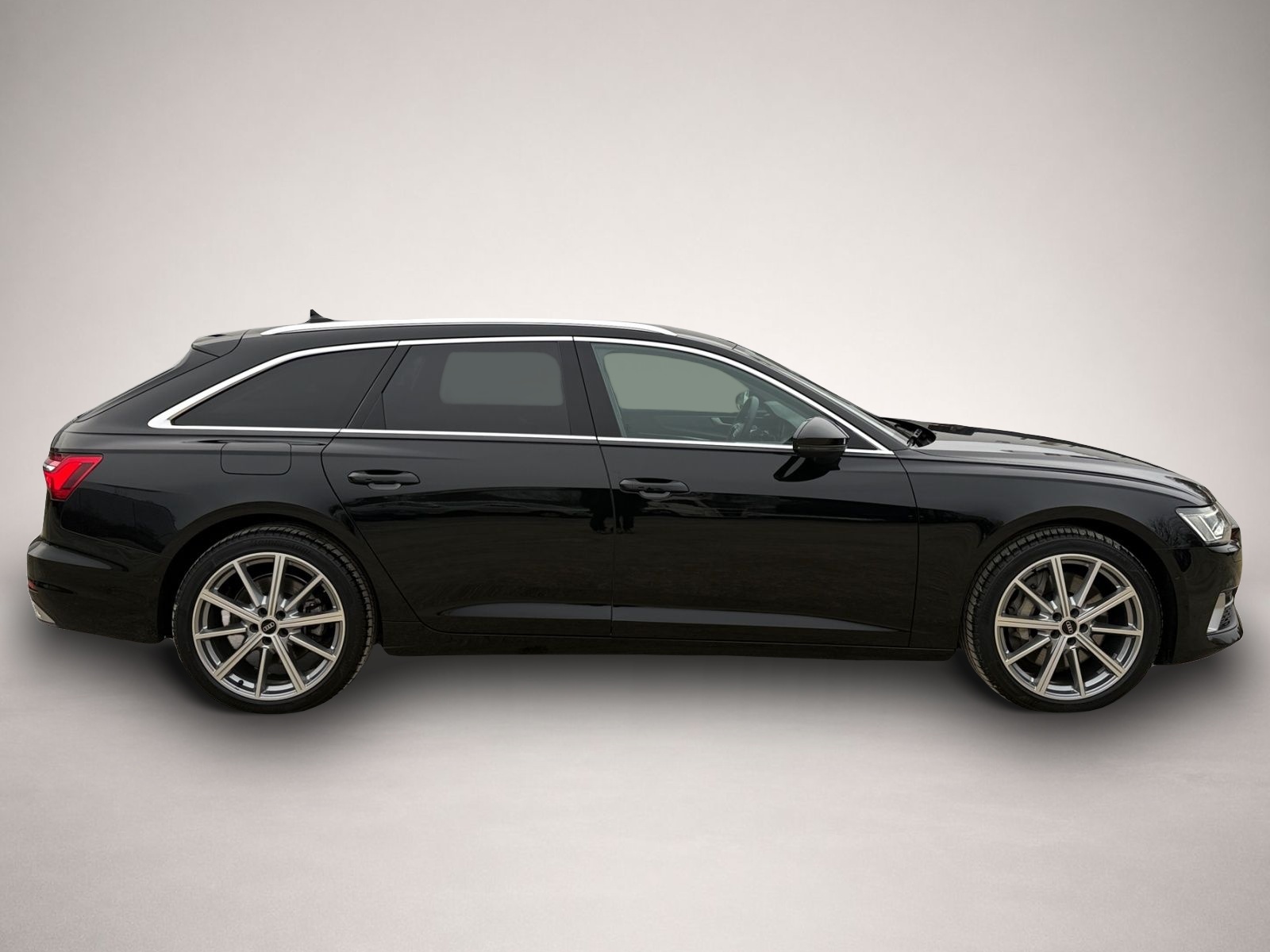 Fotografie des Audi A6 Avant 50 TFSIe qu. S-tronic *Finanz. ab 0,00%