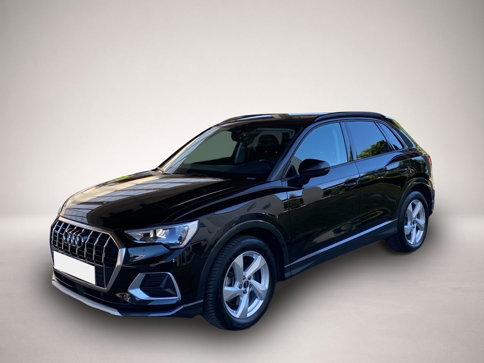 Fotografie Audi quattro Q3 40 2.0 TFSI quattro advanced LED+Pano+SD+SHZ