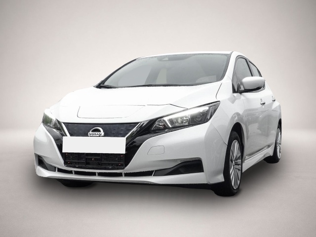 Bild 1 Nissan Leaf 40 kWh Navi Klimaautom DAB Ambientebeleucht