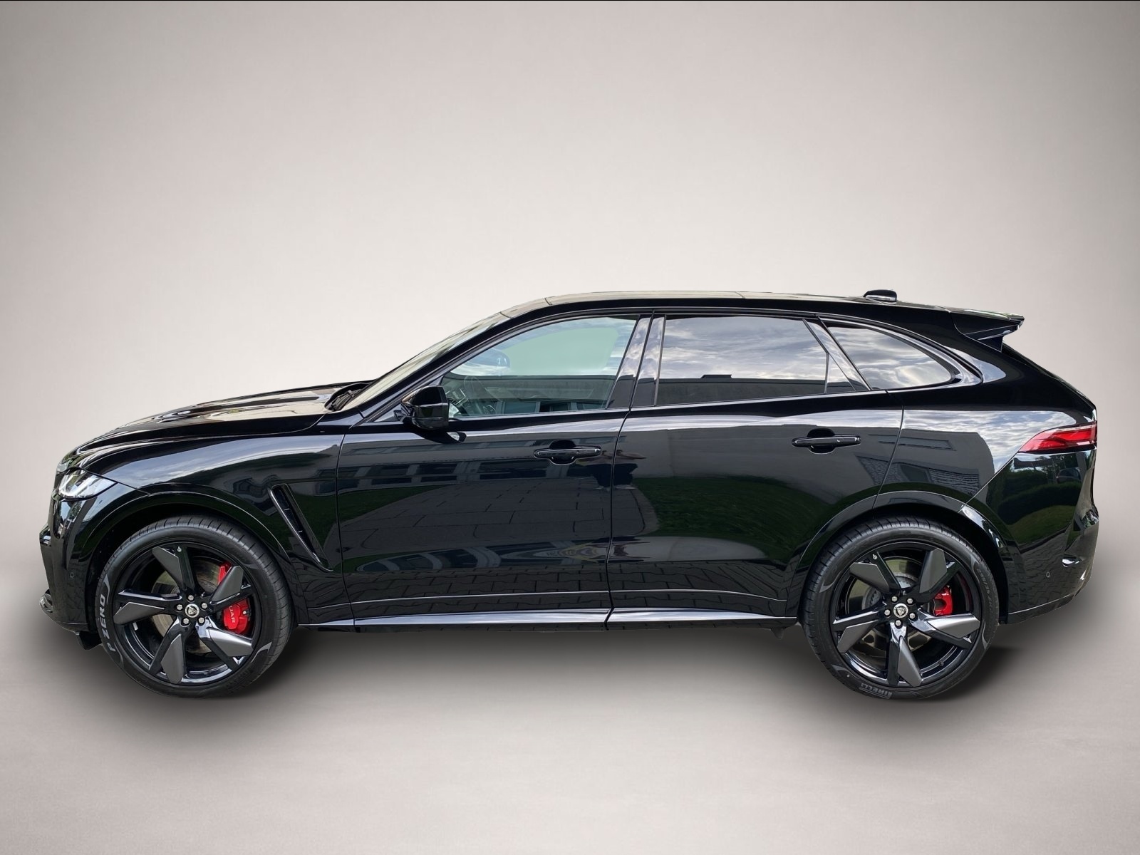 Bild 2 Jaguar F-PACE / P550 SVR ACC+AHK+LED+Navi+SD+SHZ+360+LM