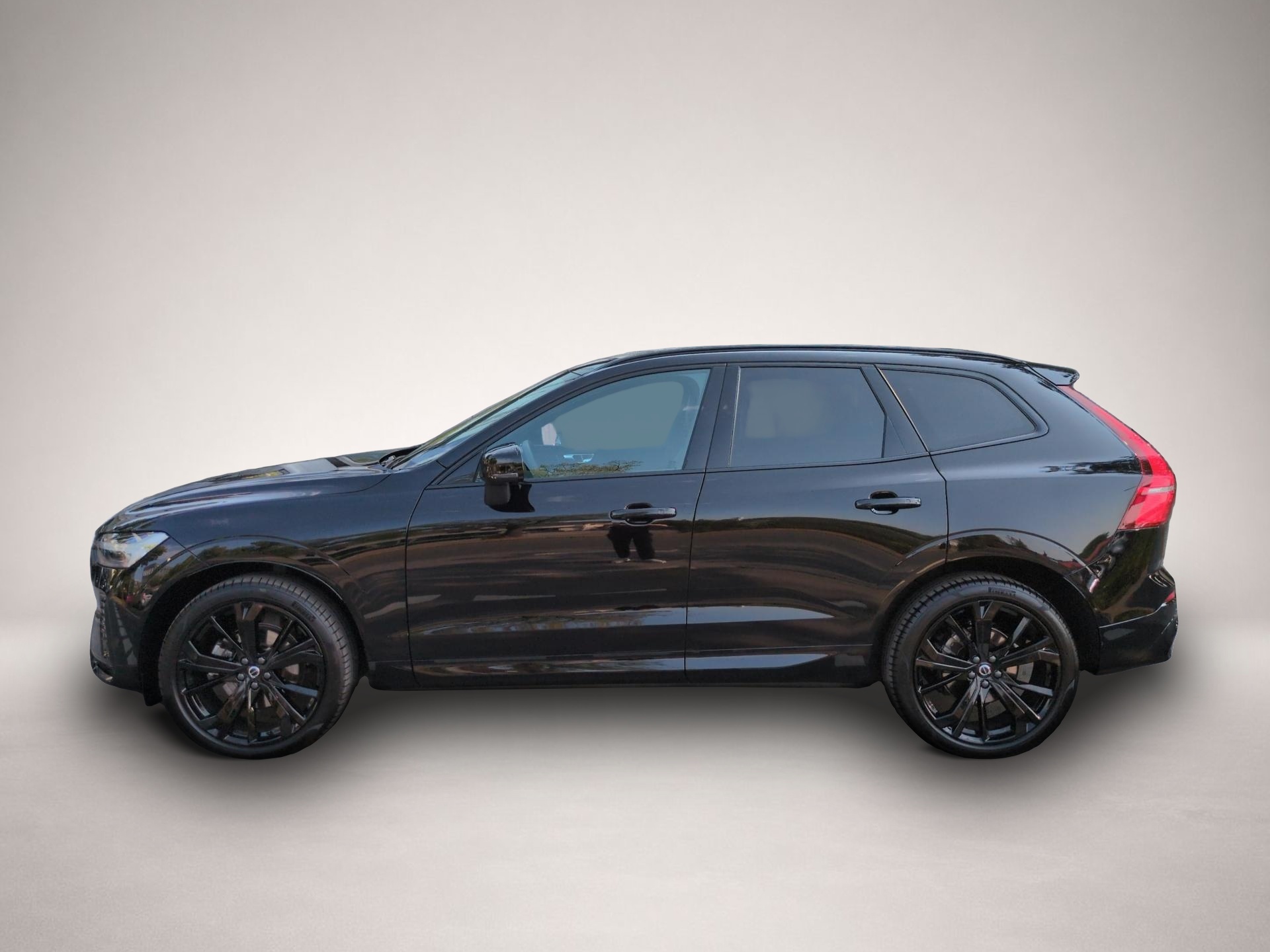 Bild 6 Volvo XC60 XC 60 Plus Black Edition AWD