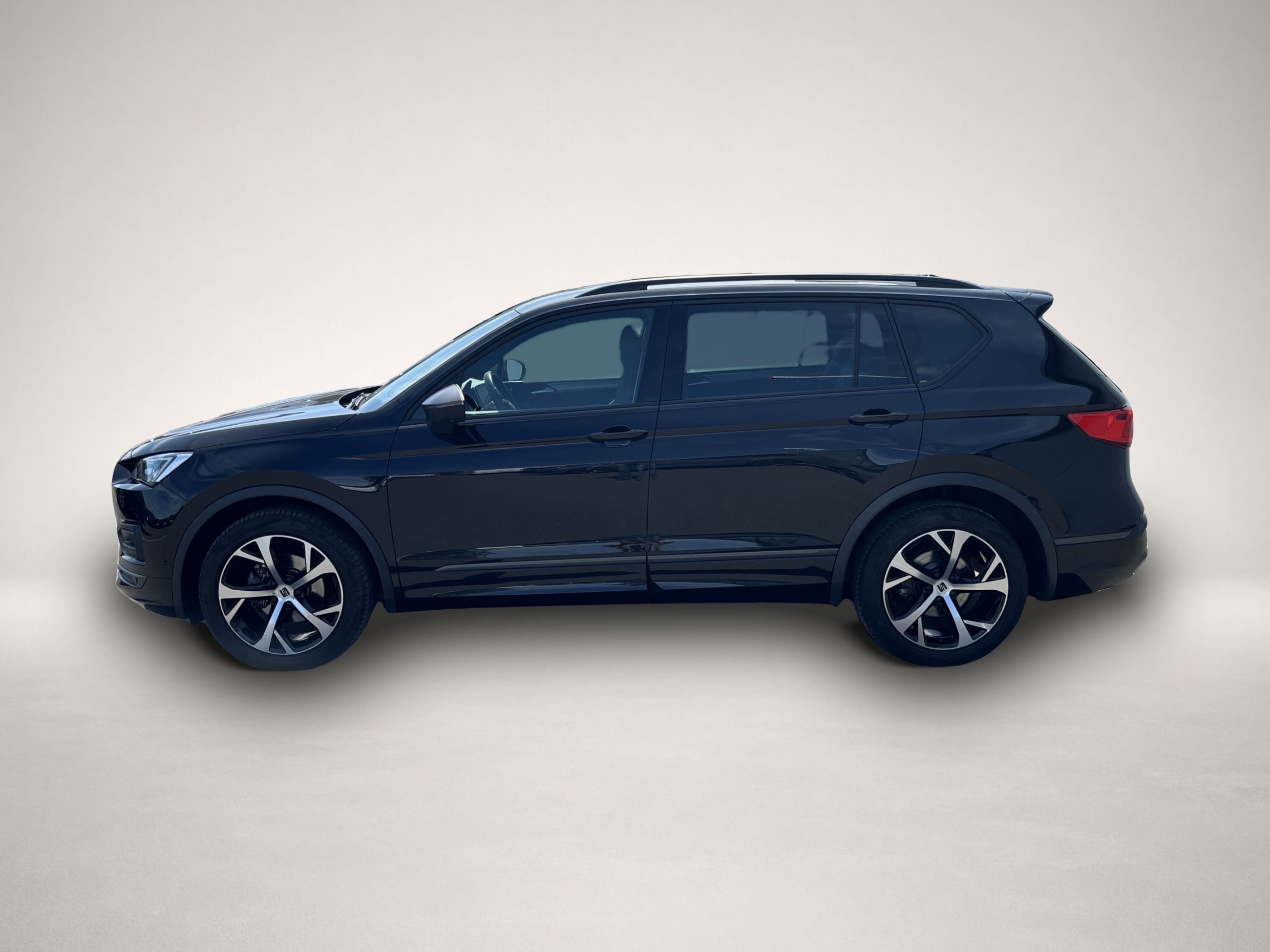 Fotografie 2 des Seat Tarraco 1.5 TSI DSG FR AHK Navi ACC LED RFK 4xSH