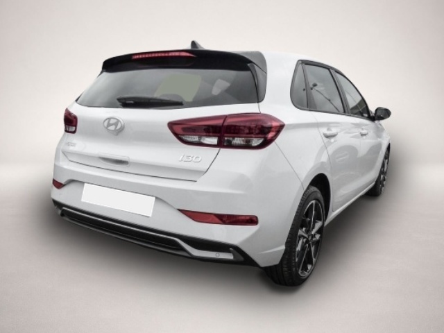 Fotografie des Hyundai i30 Advantage Navi CarPlay Kamera PDC SHZ LHZ