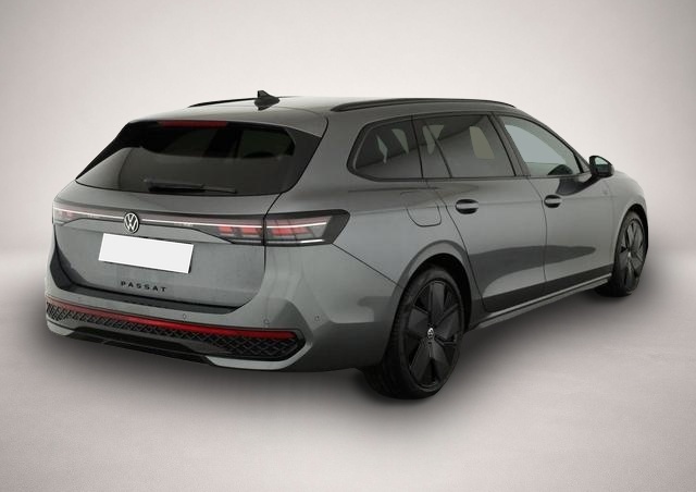 Fotografie Volkswagen Passat Variant 2.0 TSI 195 kW 4Motion R-Line Passat Variant 2..