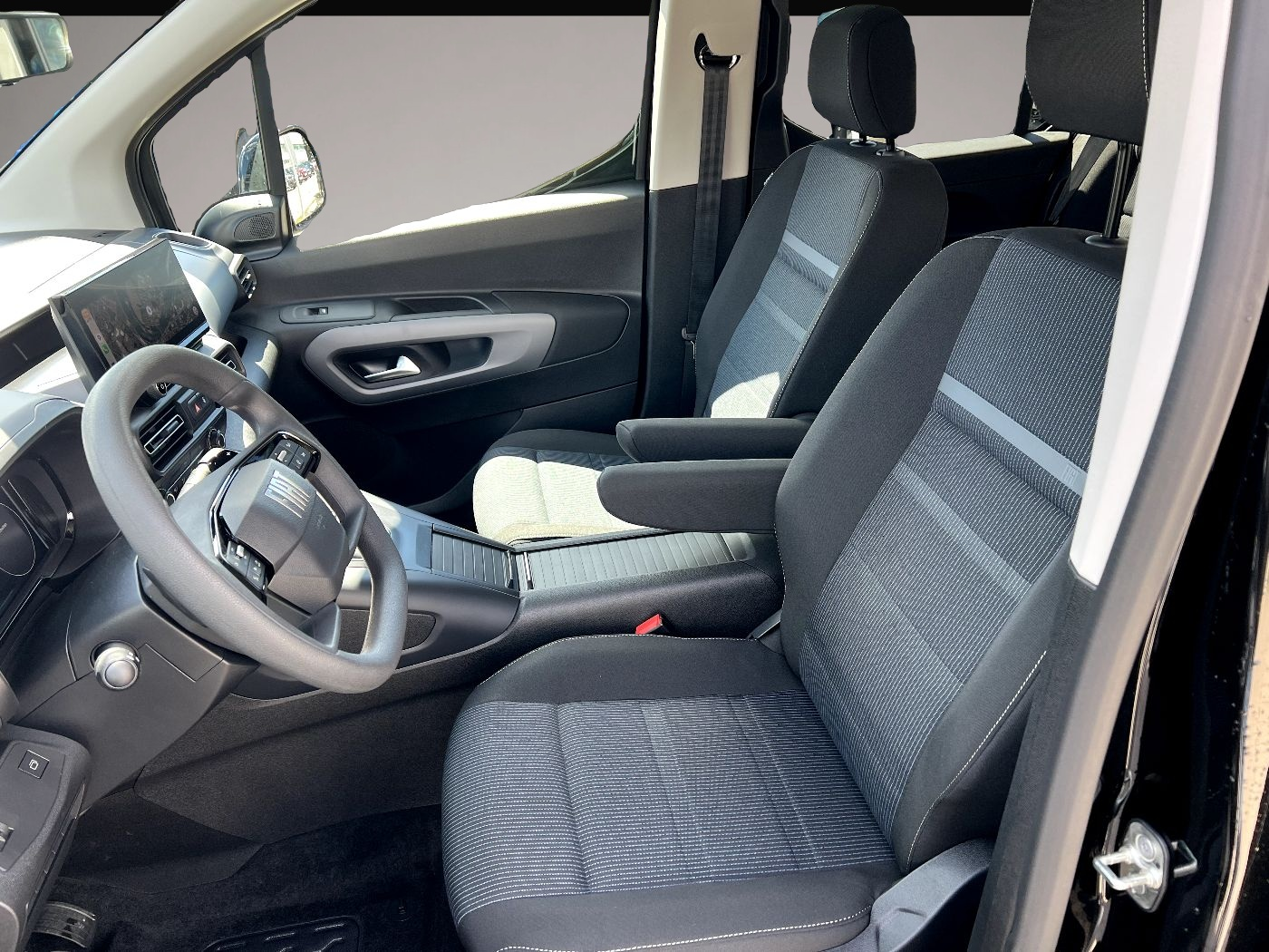 Bild 7 Fiat Qubo L L2 Icon 1.5 *7-Sitzer LED Navi ACC Sitzh.