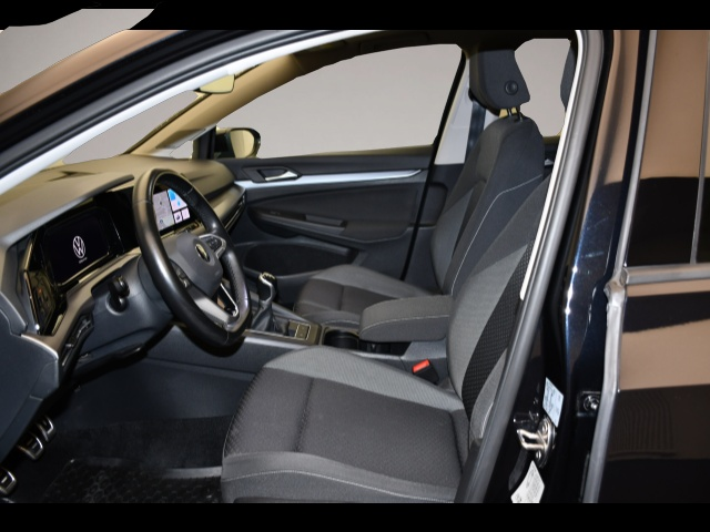 Bild 3 Volkswagen Golf 8 VIII 1.5 TSI Active Pano/ACC/Einparkhi