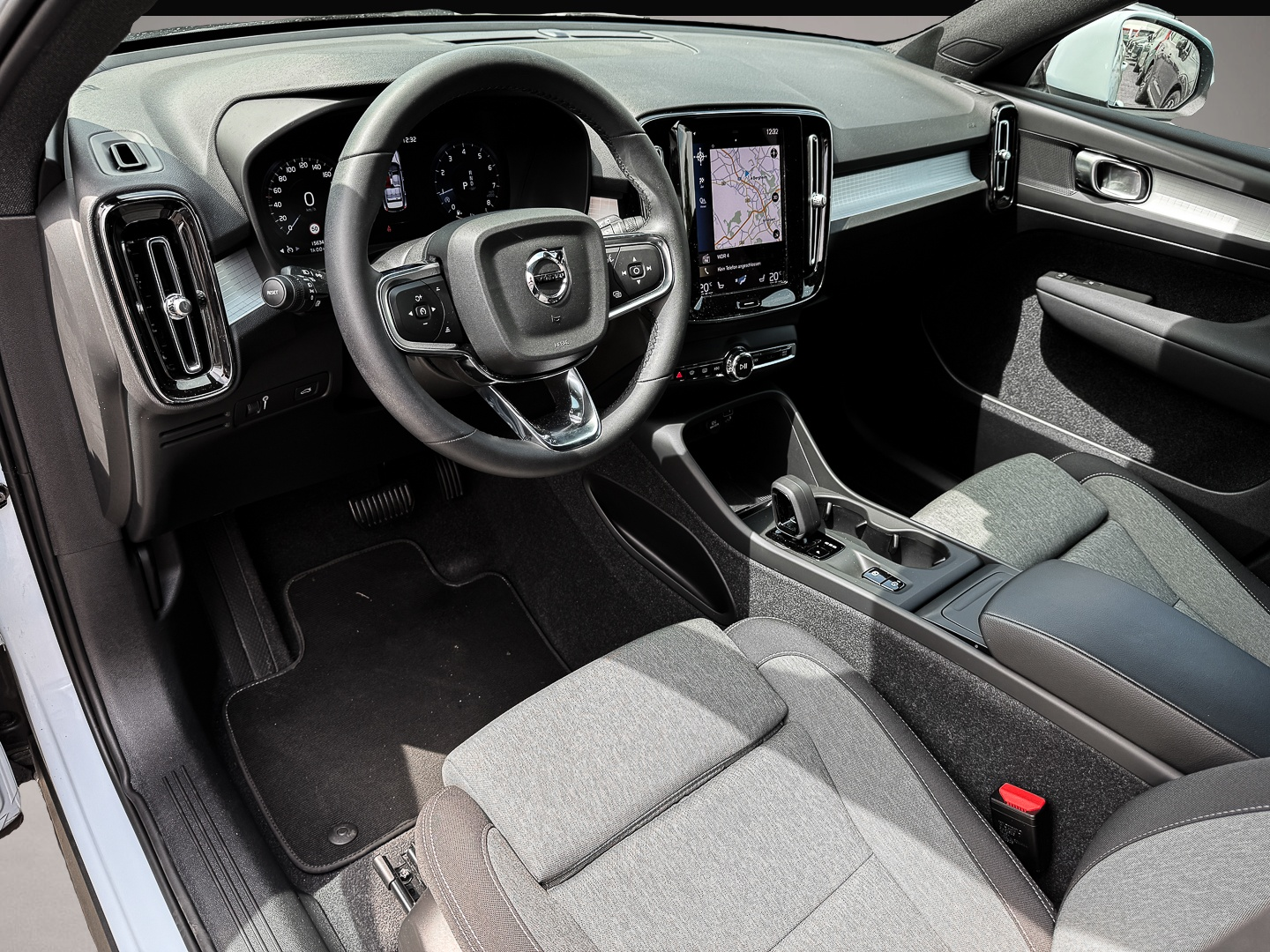 Bild 4 Volvo XC40 Core 2WD Navi Digitales Cockpit Soundsystem