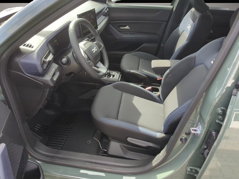 Fotografie 4 des Dacia Duster Eco-G 120 Auto Expression+SHZ+LED