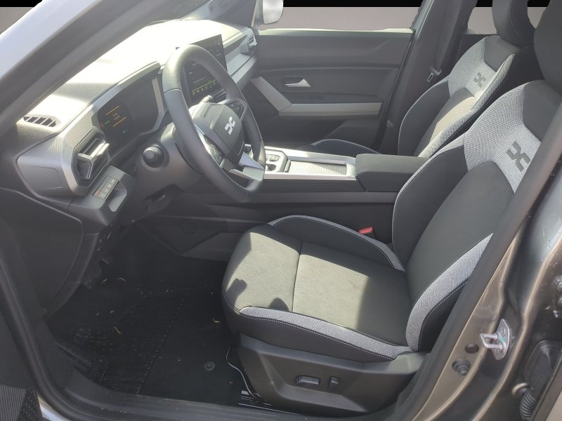 Fotografie 4 des Dacia Bigster Hybrid 155 Journey SHZ 19-Zoll Pano