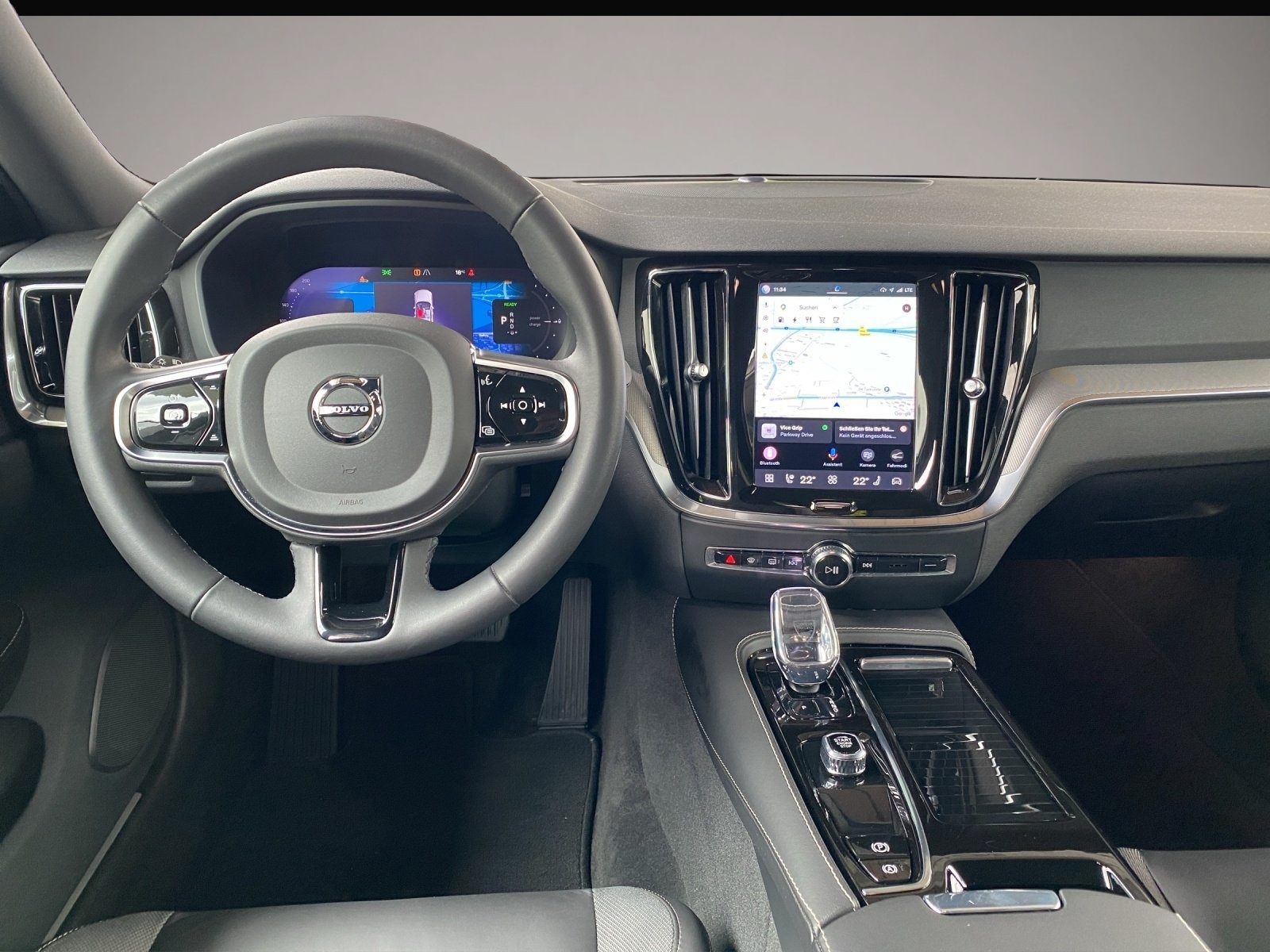 Bild 8 Volvo V60 Kombi T8 Plus Dark Recharge WiPa*SitzHZG*LED